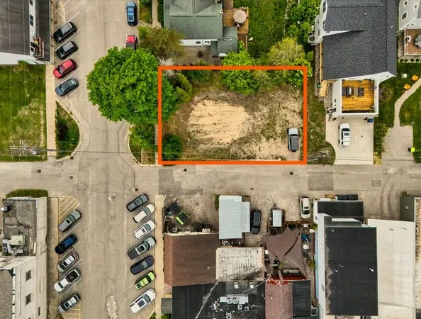 $149,000 | 112 West Madison Street, Suttons Bay, MI 49682