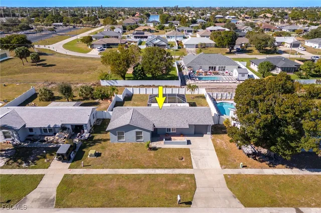 $339,900 | 1091 Lovely Lane, North Fort Myers, FL 33903