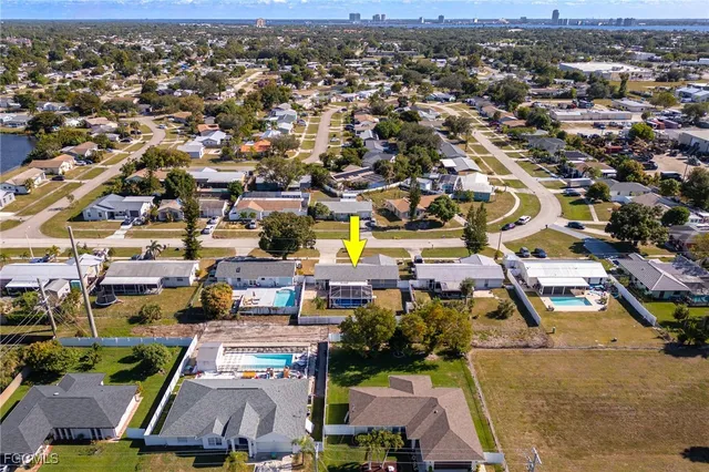 $339,900 | 1091 Lovely Lane, North Fort Myers, FL 33903