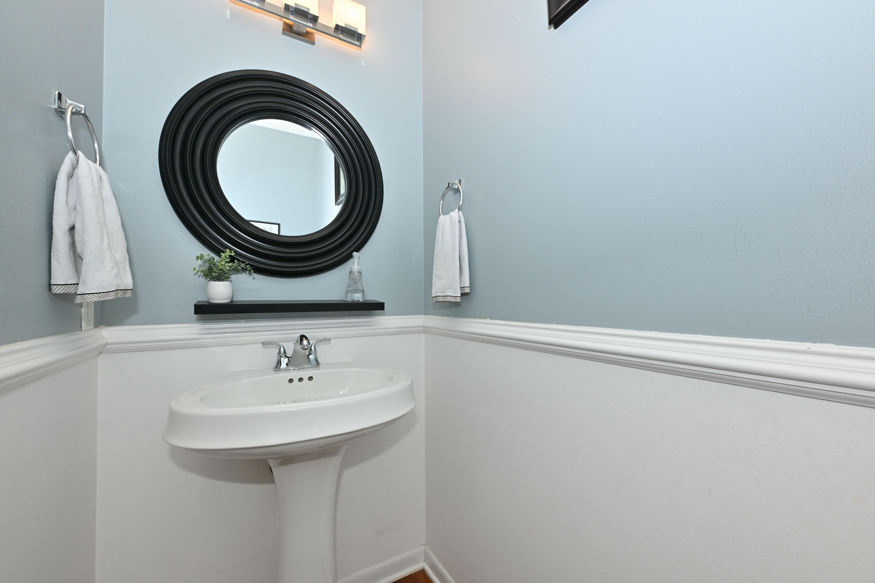 2136 North Commerce Street Milwaukee, WI 53212 - Photo 18 of 31 Powder room