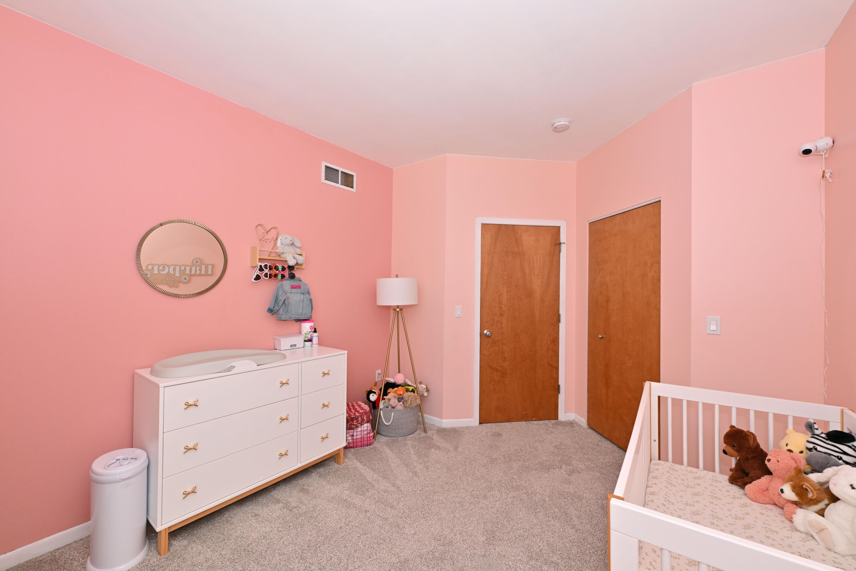 2136 North Commerce Street Milwaukee, WI 53212 - Photo 25 of 31 Walk-in closet - Bedroom #2