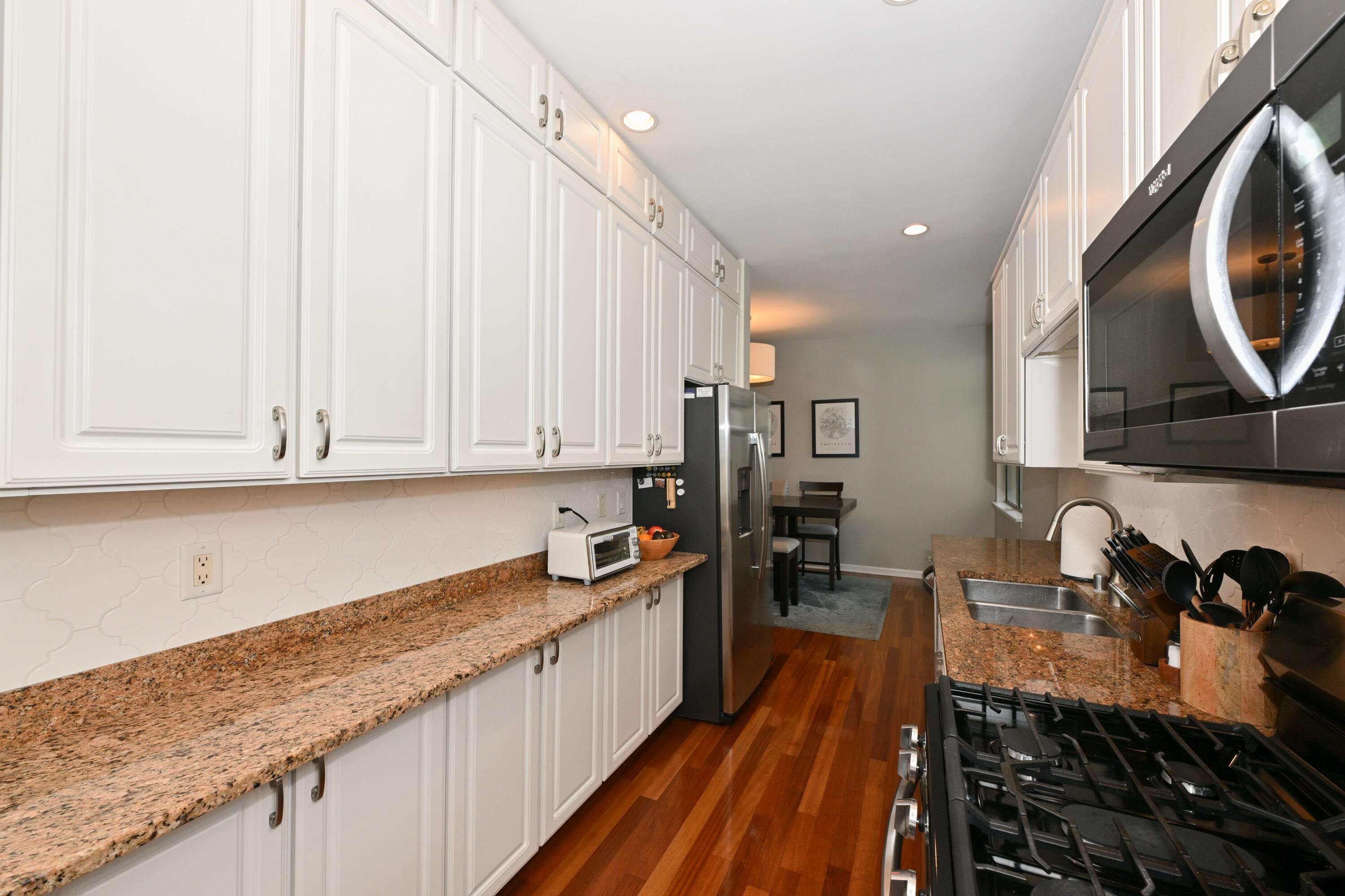 2136 North Commerce Street Milwaukee, WI 53212 - Photo 10 of 31 Kitchen food prep zone - Lots of cabinet