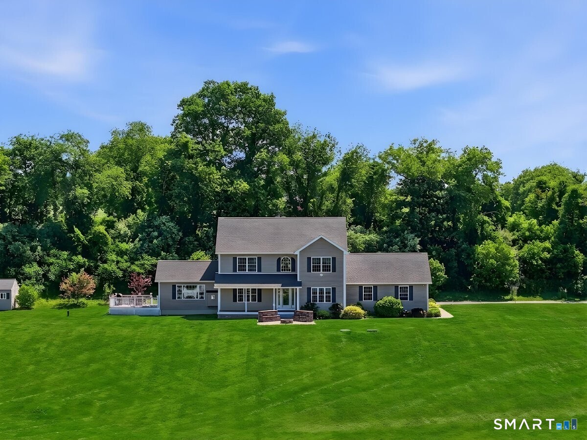 271 Putnam Road Pomfret, CT 06259 - Photo 1 of 40