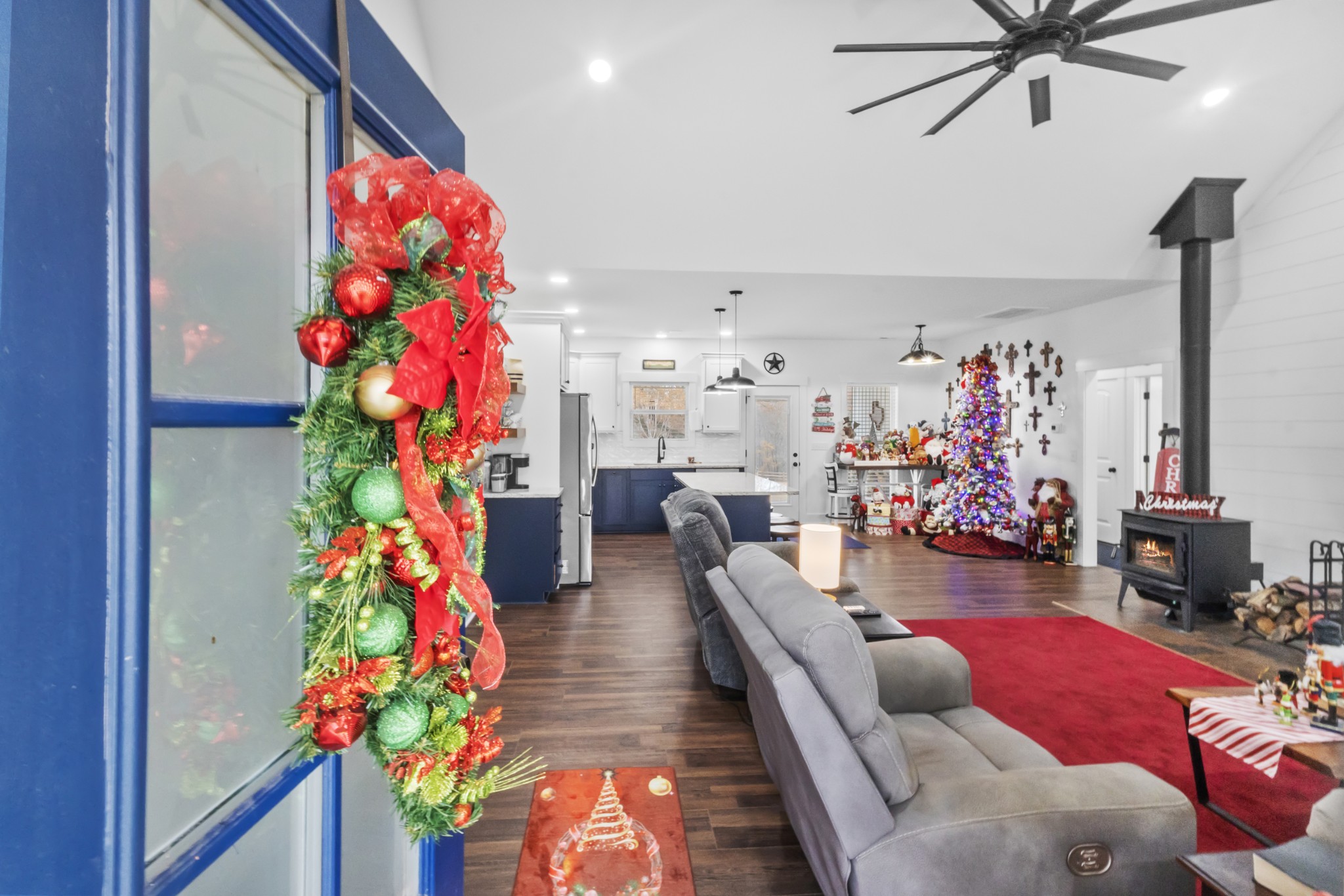 249 Claypool Road Bethpage, TN 37022 - Photo 7 of 53 a living room filled with furniture and a couch
