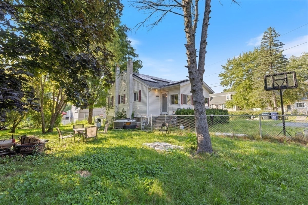 32 Hillcrest Road Dracut, MA 01826 - Photo 20 of 24 Gallery Image 20