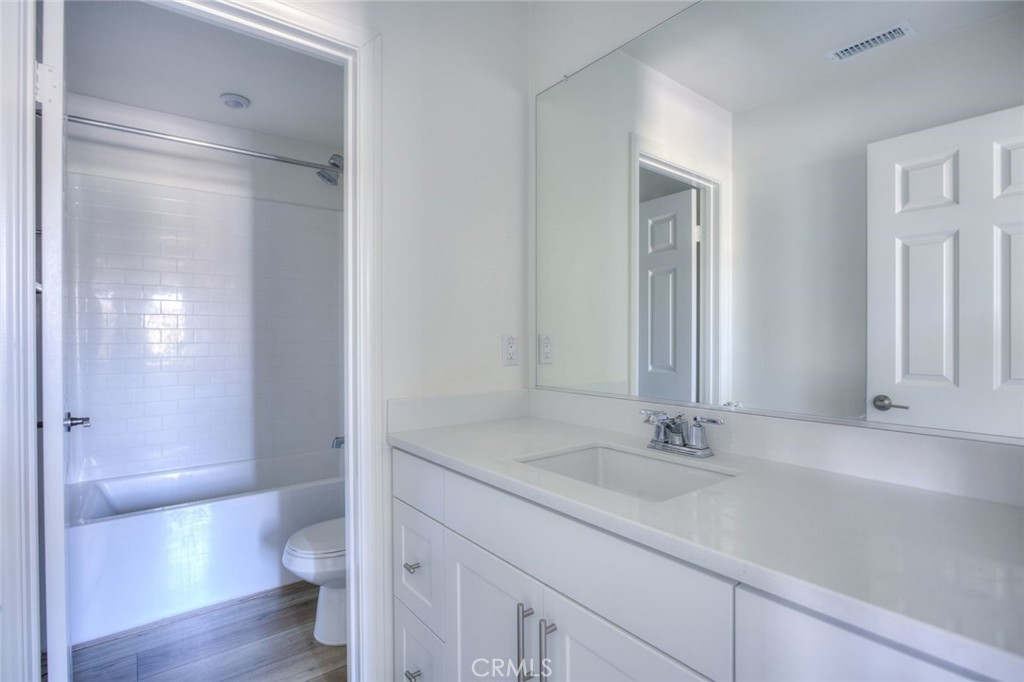 202 Bonita Lane Rialto, CA 92376 - Photo 34 of 43