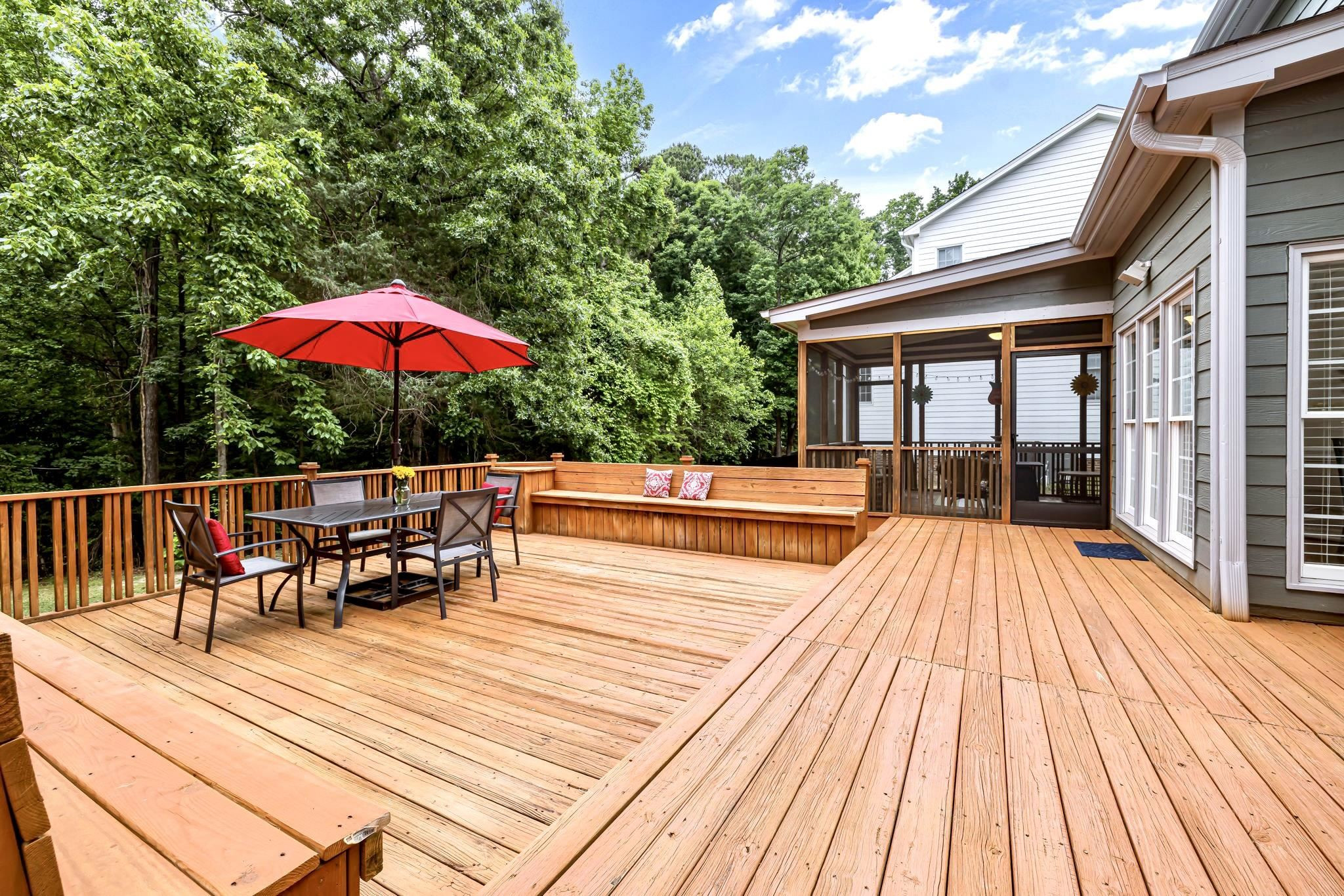 8805 Valley Springs Place Raleigh, NC 27615 - Photo 39 of 41 Custom Deck