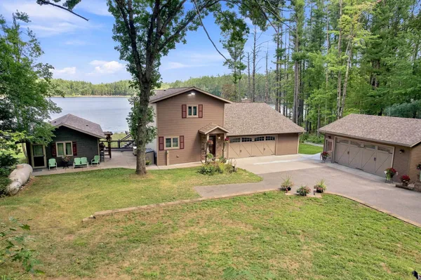 $779,000 | 911 Taylor Road, Amherst Junction, WI 54407