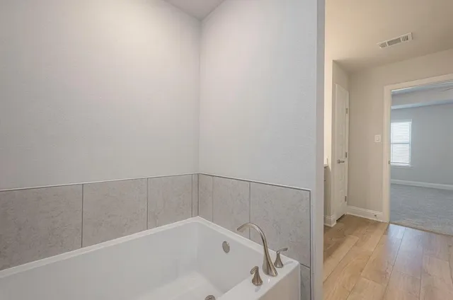 $2,800 | 13317 Silver Egret Lane, Texas City, TX 77568