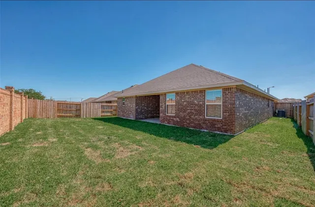 $2,800 | 13317 Silver Egret Lane, Texas City, TX 77568
