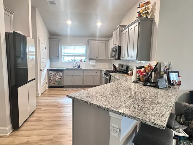 $2,800 | 13317 Silver Egret Lane, Texas City, TX 77568