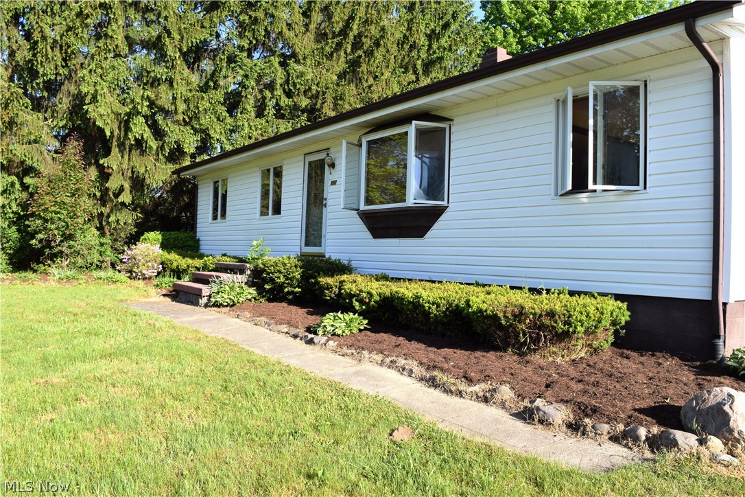 107 Roaming Rock Boulevard Rome, OH 44085 - Photo 22 of 30