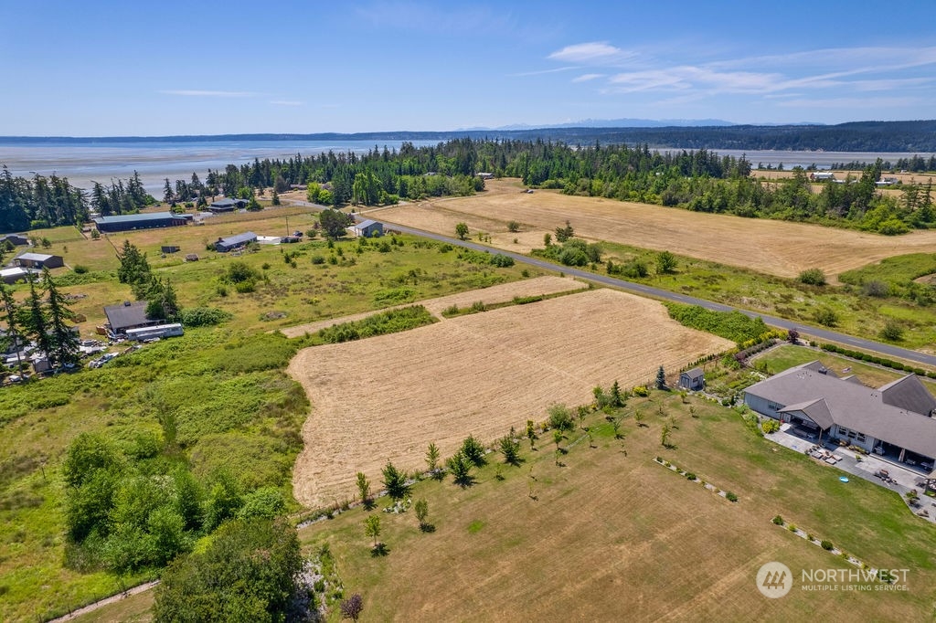 604 Ell Road Camano Island, WA 98282 - Photo 6 of 9 Gallery Image 6