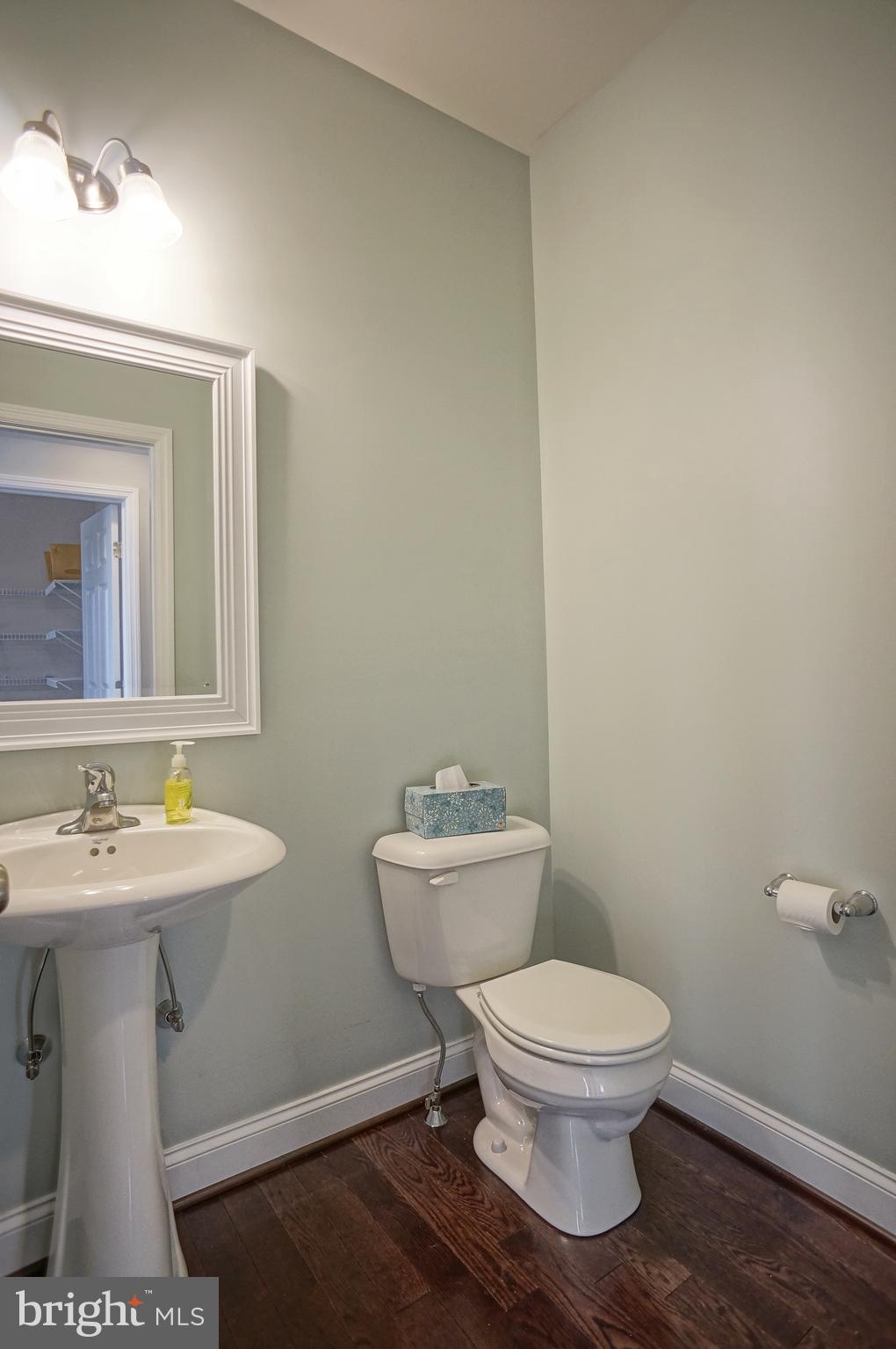 428 Line Road Mechanicsburg, PA 17050 - Photo 34 of 39 Half bath on the main floor