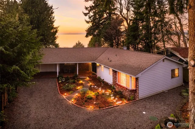 $899,500 | 8617 Semiahmoo Drive, Blaine, WA 98230