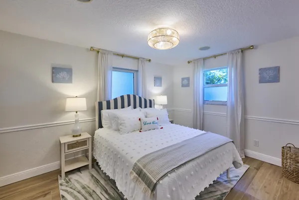 $15,500 | 100 Neptune Drive, Hypoluxo, FL 33462