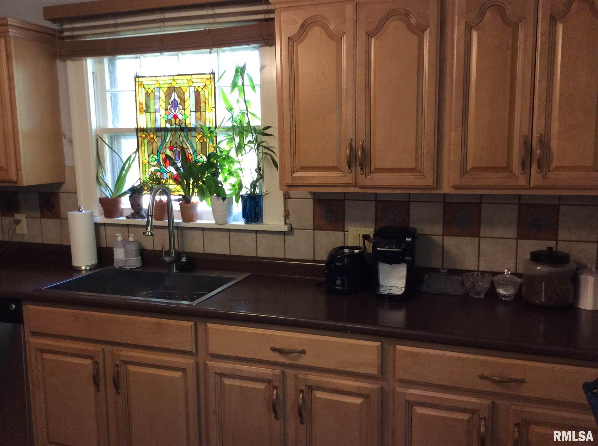 1824 East Richview Road Mount Vernon, IL 62864 - Photo 17 of 50 Gallery Image 17
