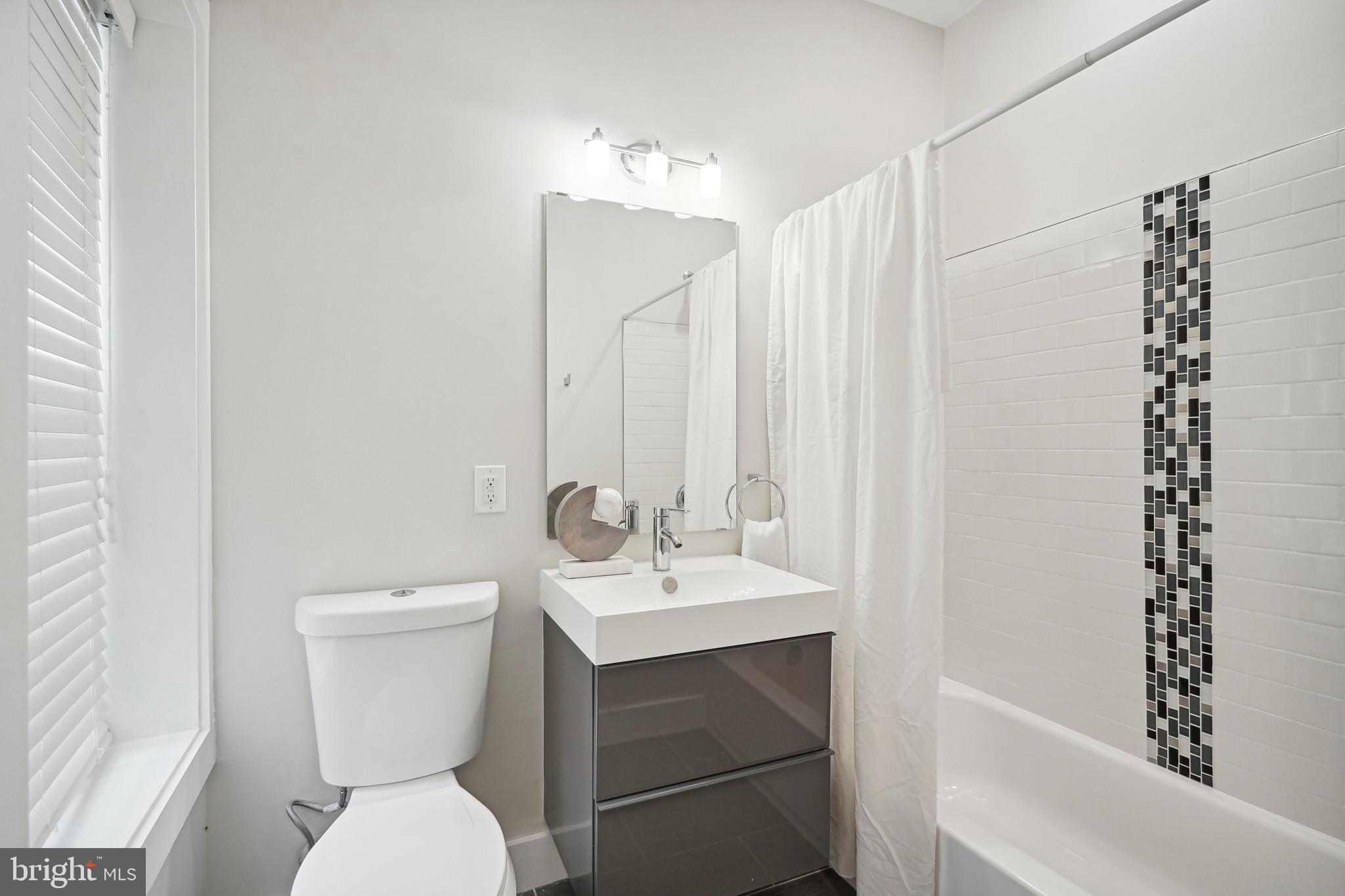 608 G Street Northeast Washington, DC 20002 - Photo 29 of 42 Gallery Image 29
