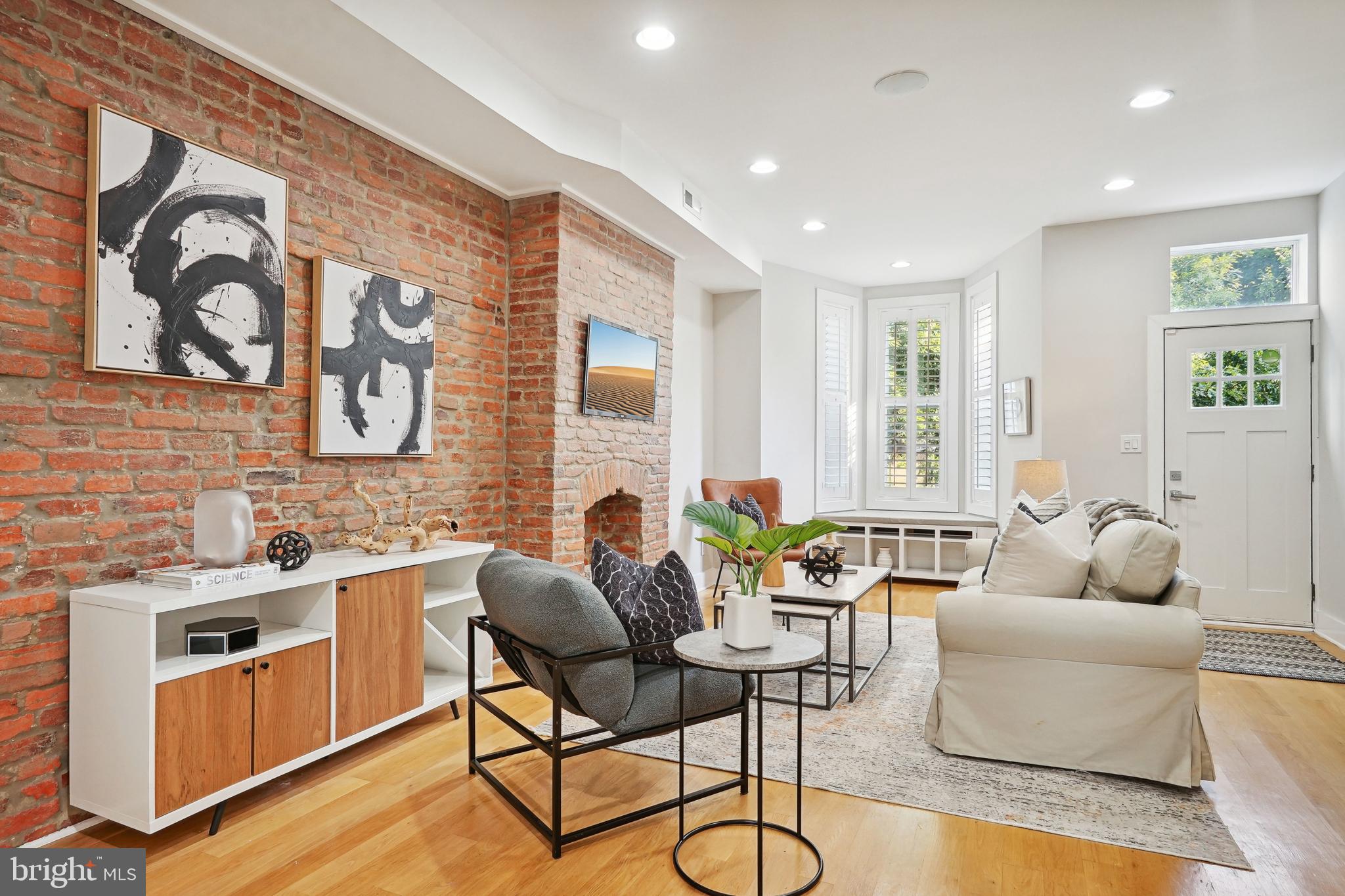 608 G Street Northeast Washington, DC 20002 - Photo 5 of 42 Gallery Image 5