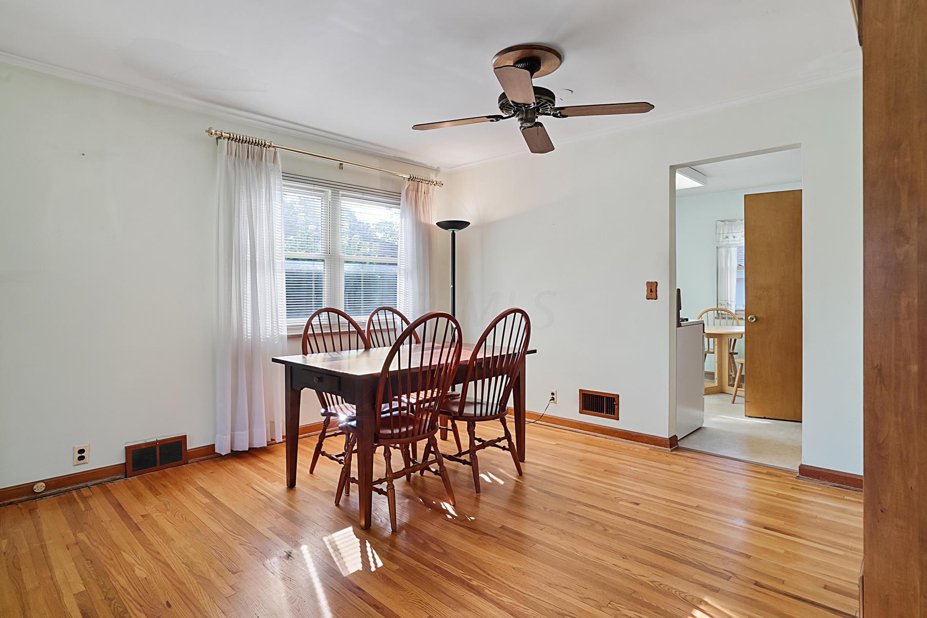 2041 Jervis Road Columbus, OH 43221 - Photo 7 of 35 Gallery Image 7