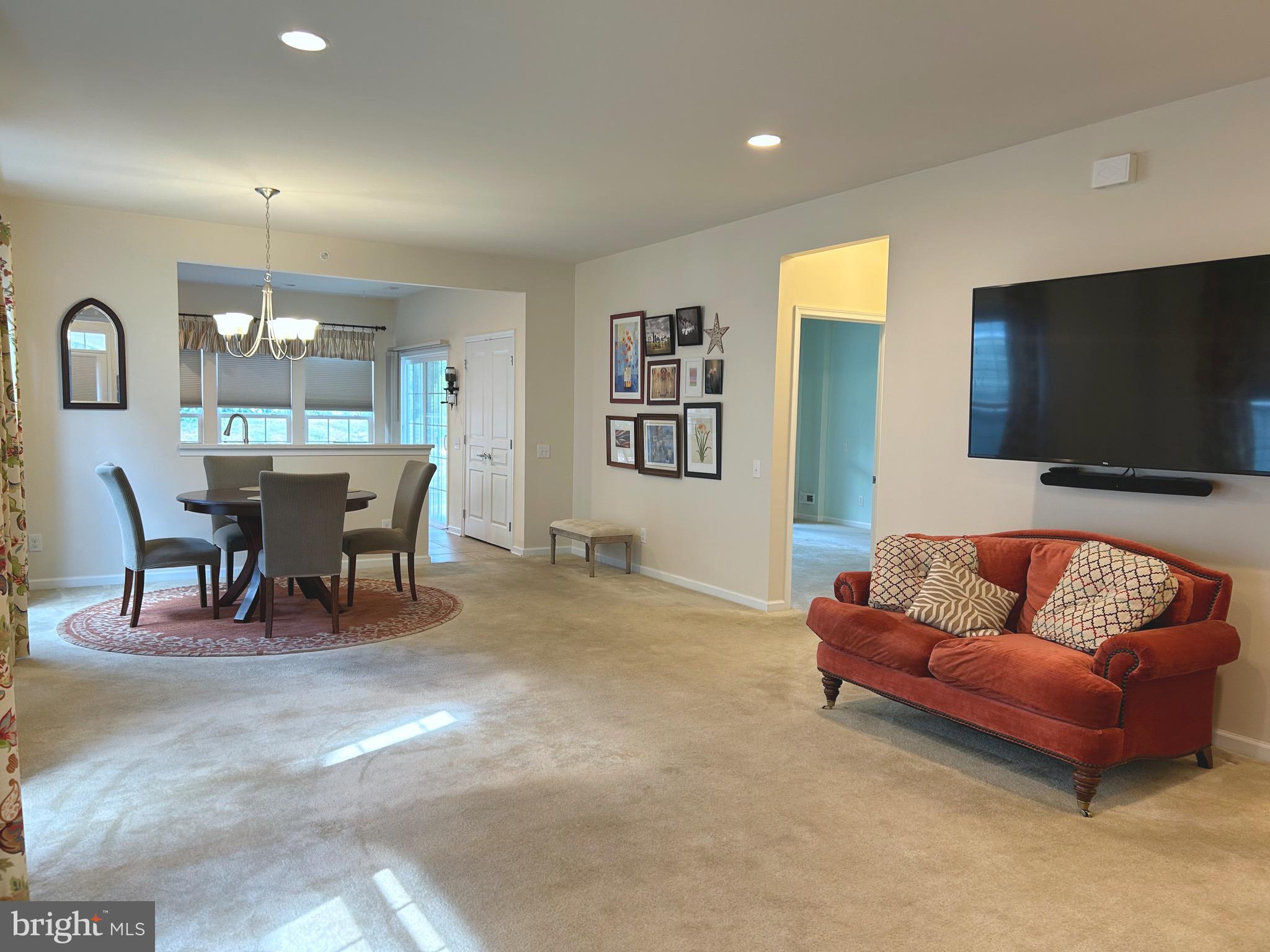 577 Prizer Court Downingtown, PA 19335 - Photo 3 of 29