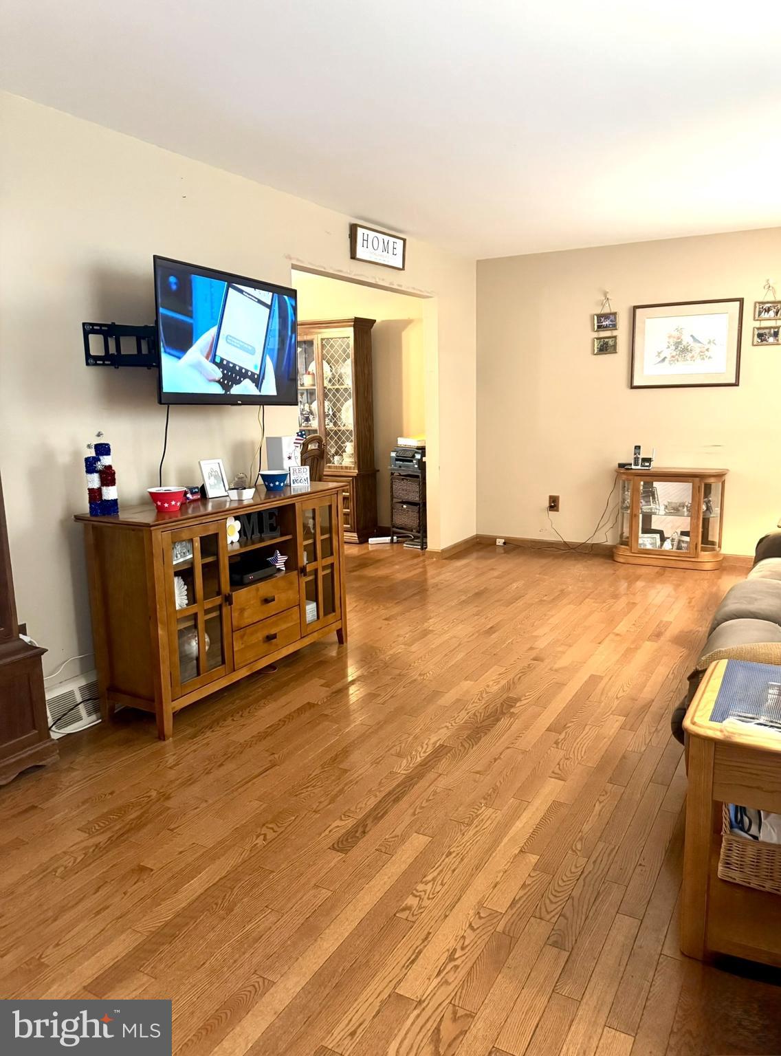 16 Orion Way Sewell, NJ 08080 - Photo 3 of 23