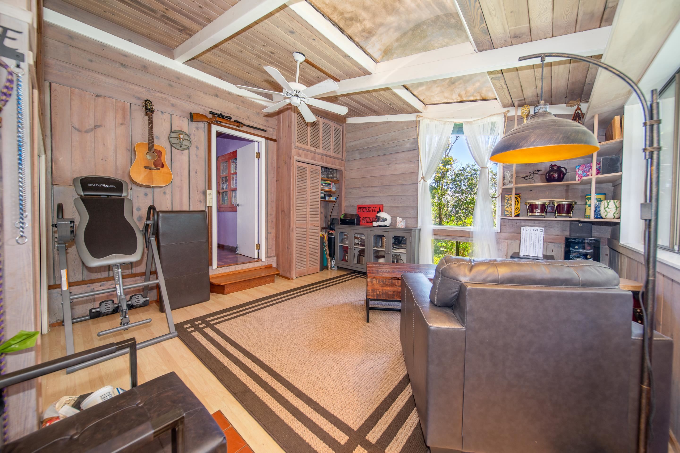 55 Oluolumau Place Haiku, HI 96708 - Photo 23 of 30 a view of a room with gym equipment