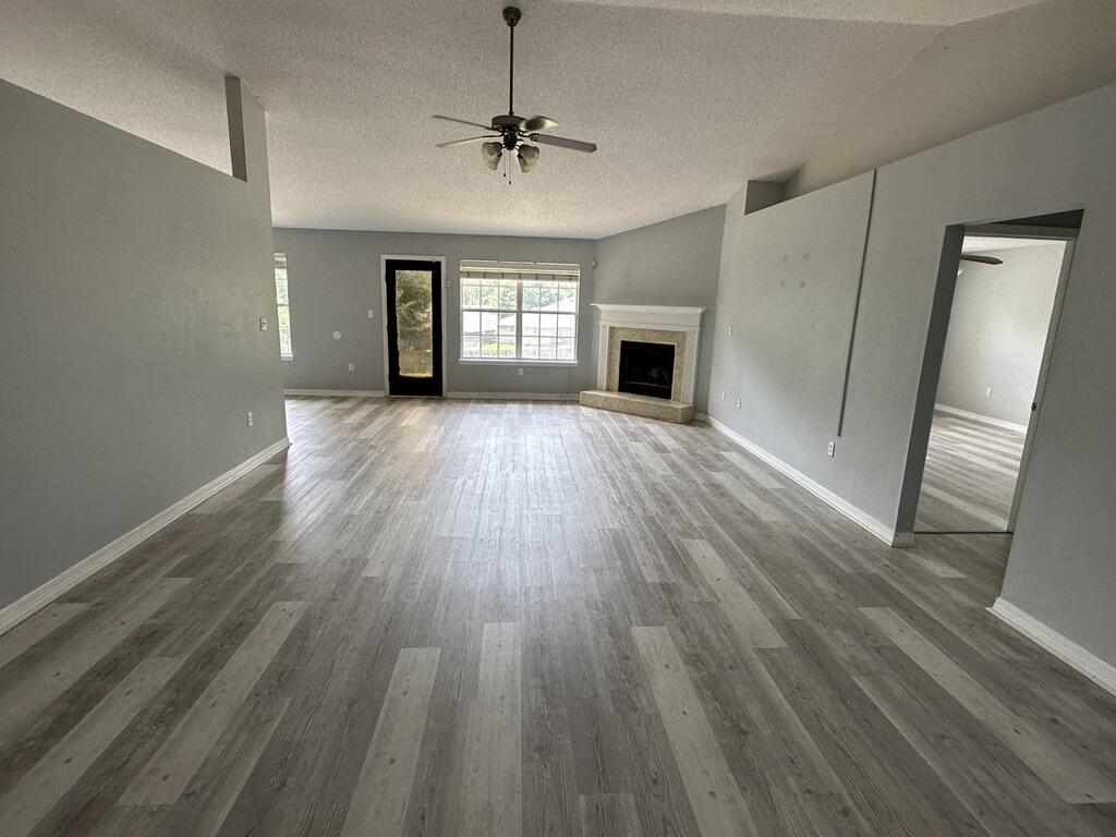 427 Triton Street Crestview, FL 32536 - Photo 2 of 14 ADDCD414-B26B-4FFD-947B-669258D61EDF_1_1