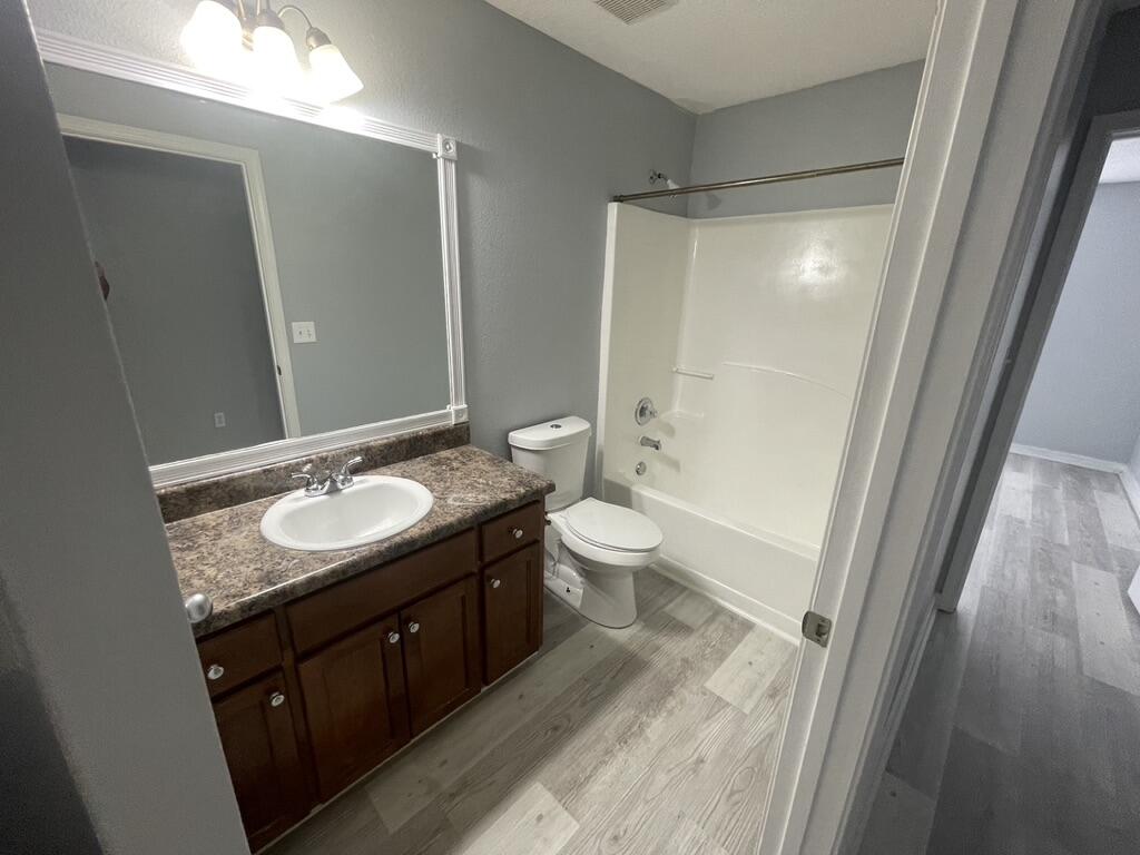 427 Triton Street Crestview, FL 32536 - Photo 10 of 14 1BA02EED-5831-40F6-9C91-50F255338B3C_1_1