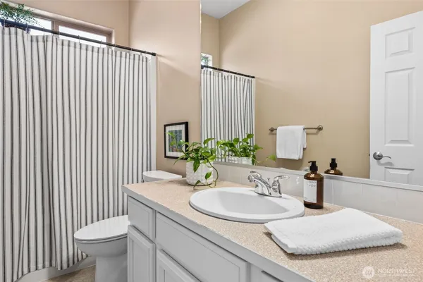 $785,000 | 8633 Bainbridge Loop Northeast, Lacey, WA 98516