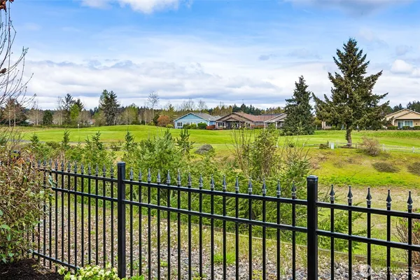 $785,000 | 8633 Bainbridge Loop Northeast, Lacey, WA 98516