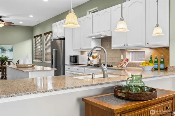 $785,000 | 8633 Bainbridge Loop Northeast, Lacey, WA 98516