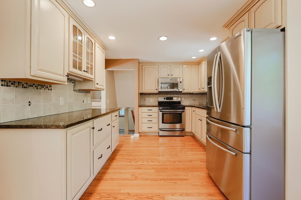 30 Meadowbrook Road Sudbury, MA 01776 - Photo 8 of 33 Gallery Image 8