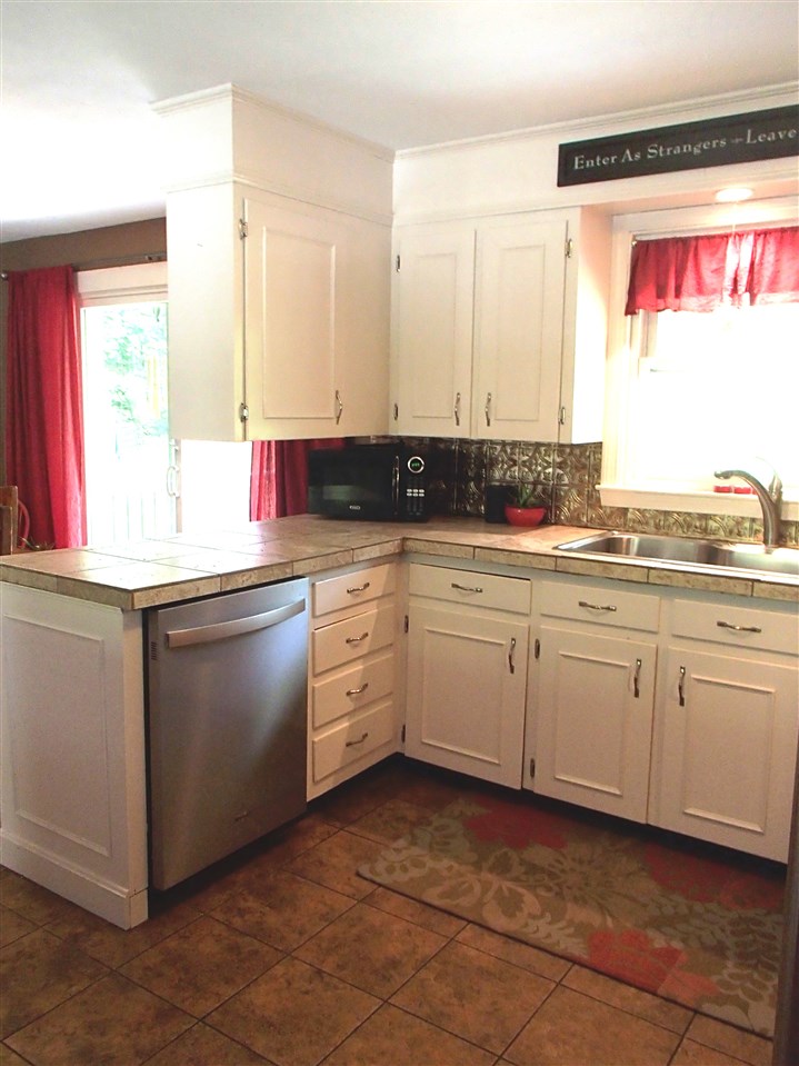 8 Glen Road Keene, NH 03431 - Photo 7 of 20
