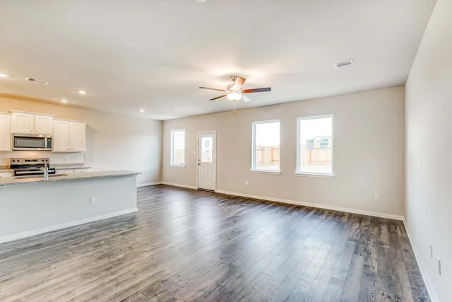 $2,299 | 8219 Blooming Meadow Lane, Houston, TX 77016