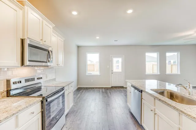 $2,299 | 8219 Blooming Meadow Lane, Houston, TX 77016