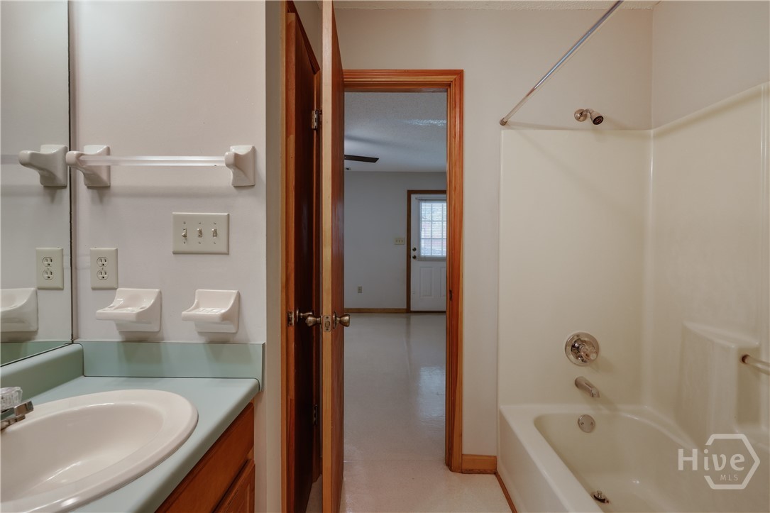 2300 Colham Ferry Road Bishop, GA 30621 - Photo 22 of 63