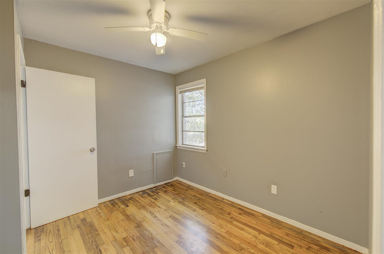 3574 Carrington Road Memphis, TN 38111 - Photo 11 of 22 a view of empty room with window