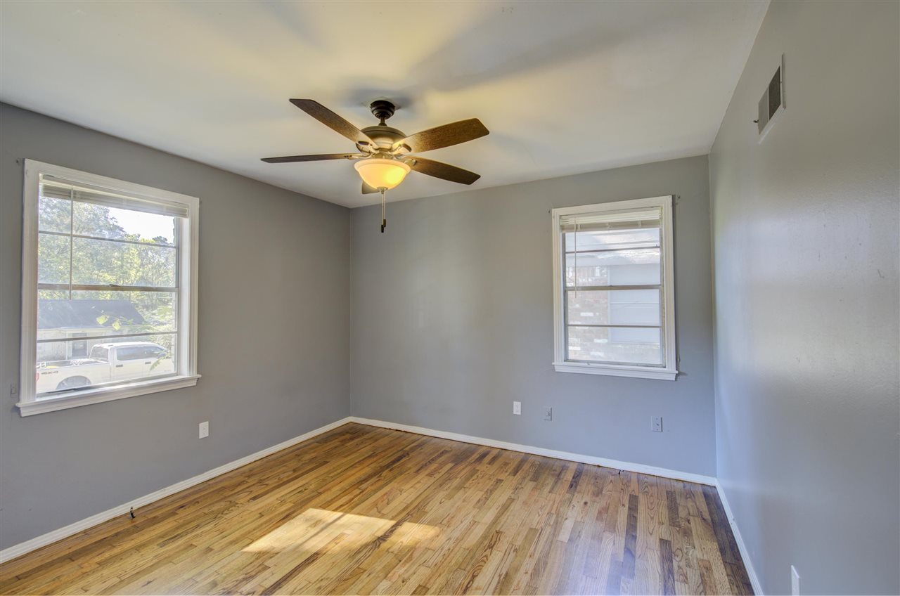 3574 Carrington Road Memphis, TN 38111 - Photo 15 of 22 a view of an empty room and window