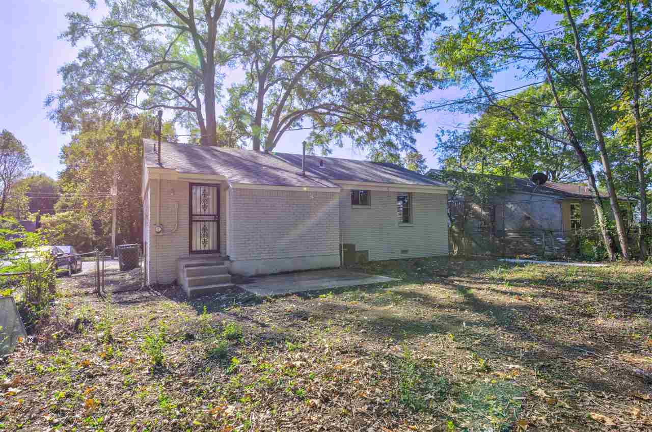 3574 Carrington Road Memphis, TN 38111 - Photo 18 of 22 a view of a house with a yard