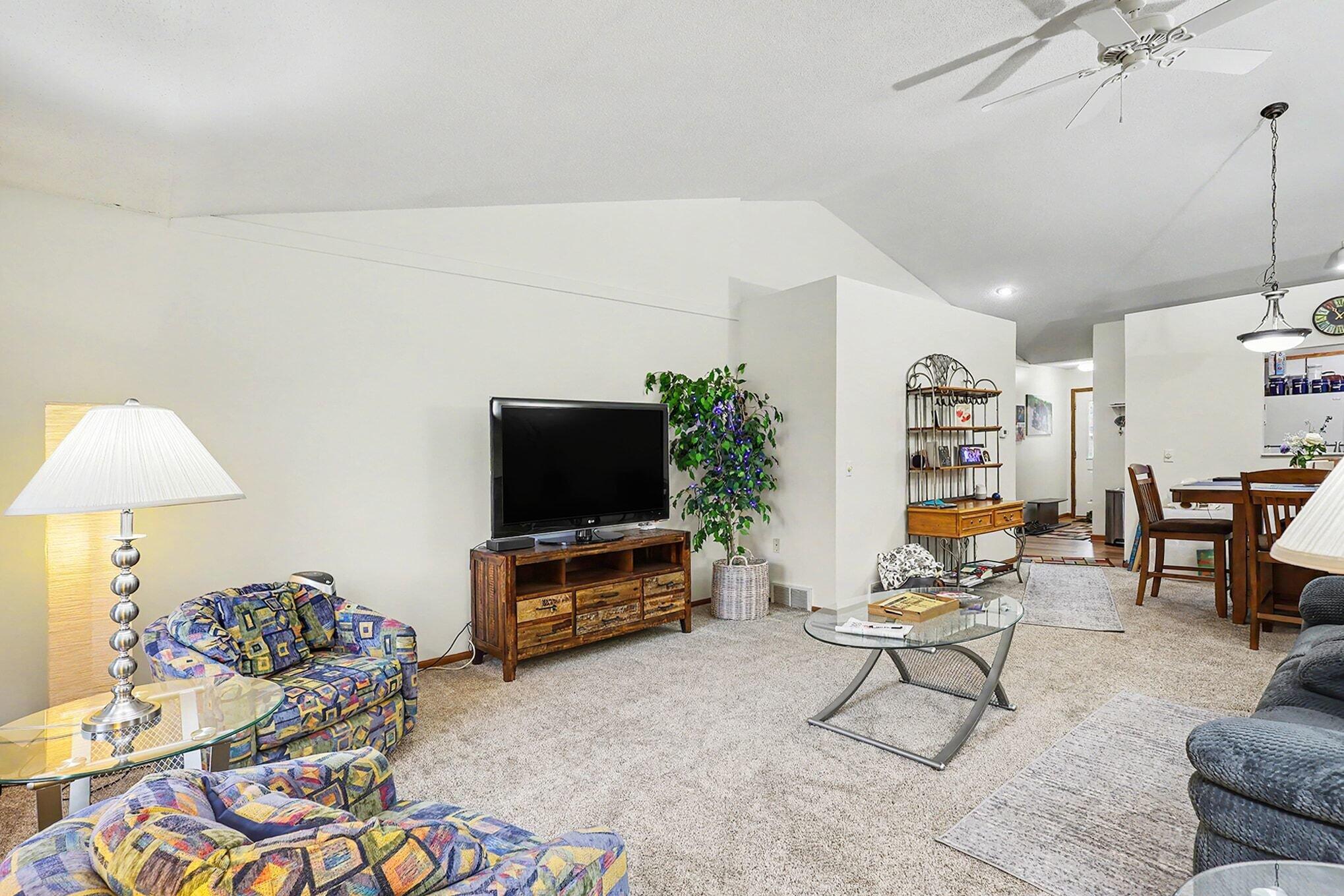 1842 Ruddiman Drive Muskegon, MI 49445 - Photo 10 of 32 009_file_5288