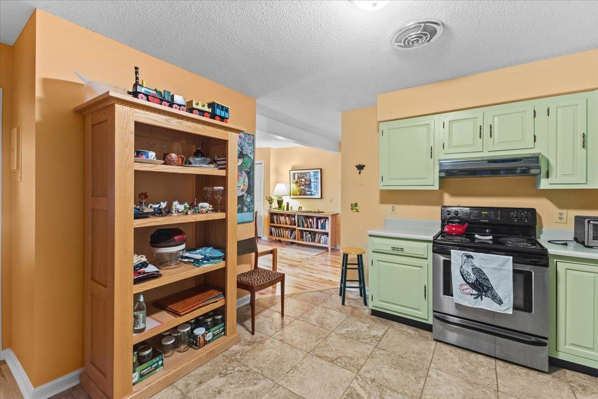 236 South Prospect Street, Unit 3 Burlington, VT 05401 - Photo 8 of 19 Gallery Image 8