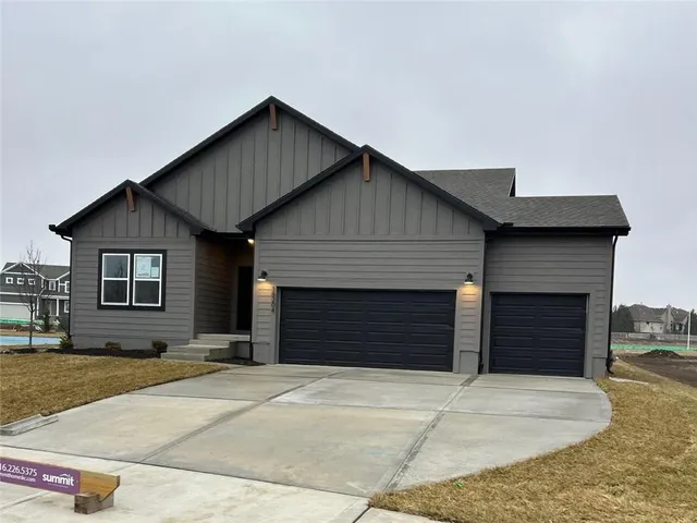 $569,361 | 18204 West 166th Terrace, Olathe, KS 66062