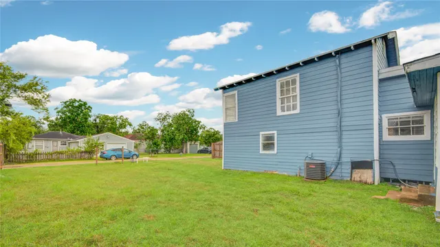 $235,000 | 1427 West 6th Street, Freeport, TX 77541