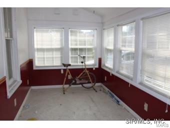 2009 State Street Alton, IL 62002 - Photo 3 of 4 Gallery Image 3