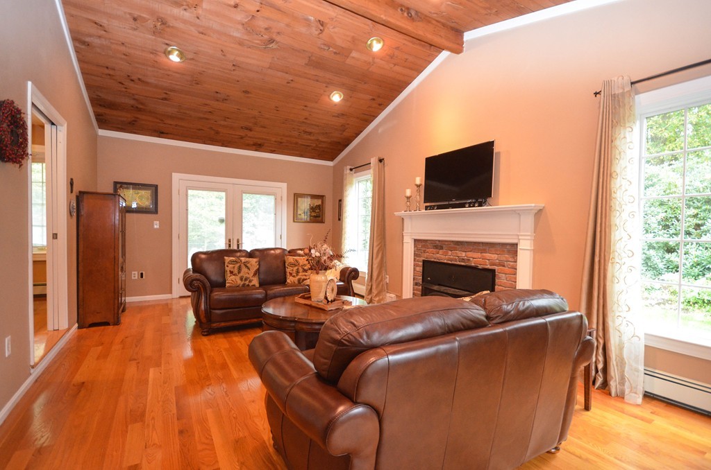 118 Armsby Road Sutton, MA 01590 - Photo 14 of 30