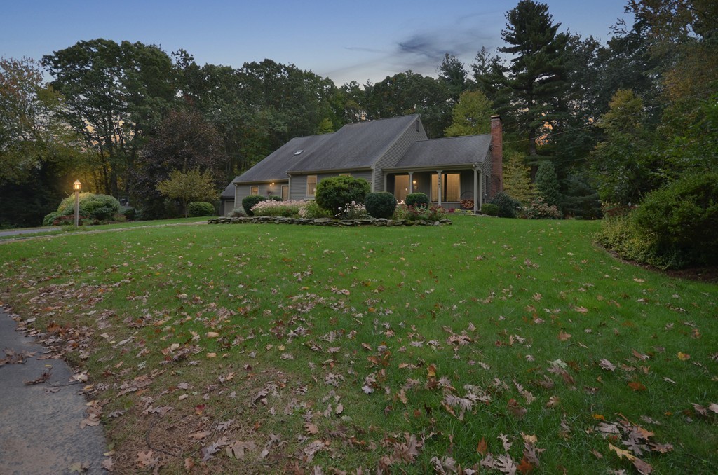 118 Armsby Road Sutton, MA 01590 - Photo 2 of 30