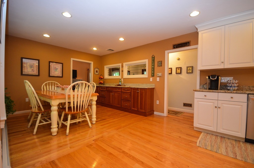 118 Armsby Road Sutton, MA 01590 - Photo 10 of 30