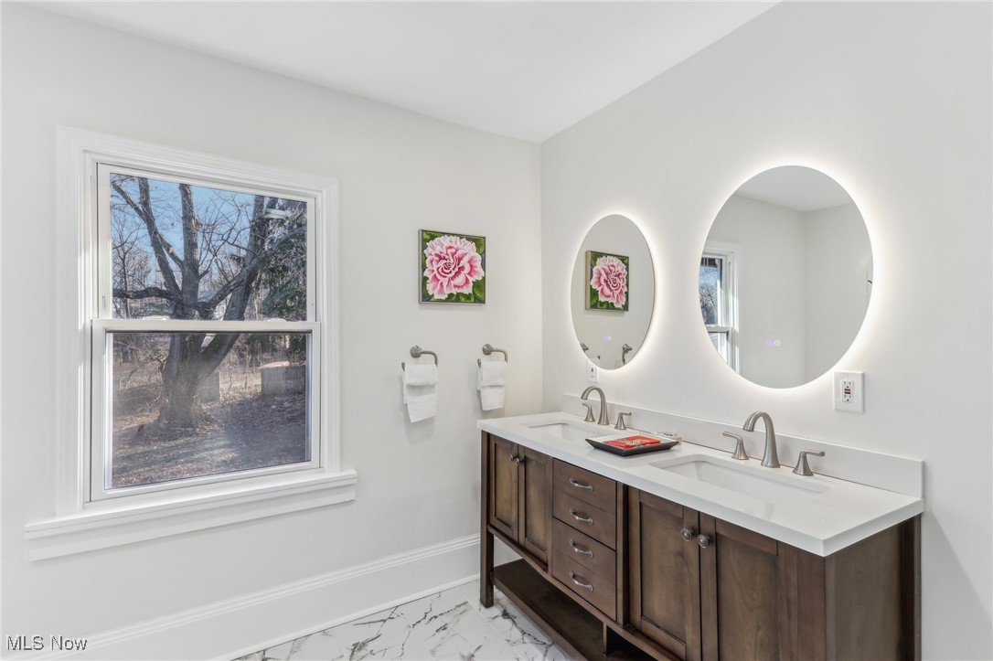 2528 Norfolk Road Cleveland, OH 44106 - Photo 28 of 49 Gallery Image 28