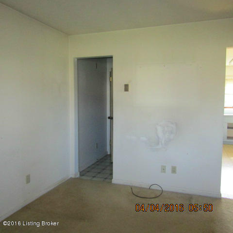 LIVING ROOM #2